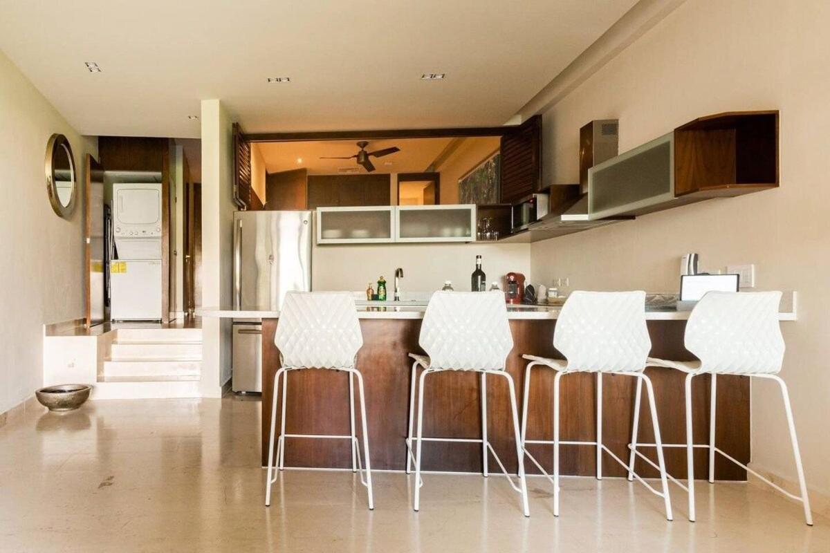 1 Rec. | A Pasos De La Playa | Roof C/vista Al Mar Playa del Carmen